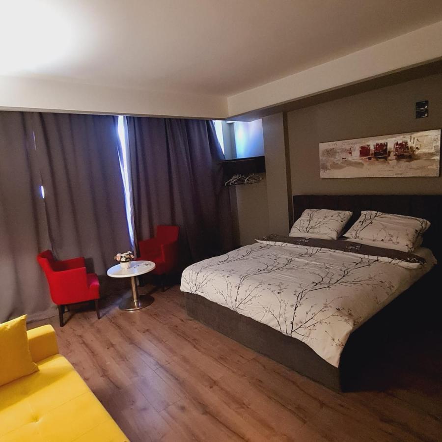 טיראנה Hotel Driti New Bazaar מראה חיצוני תמונה