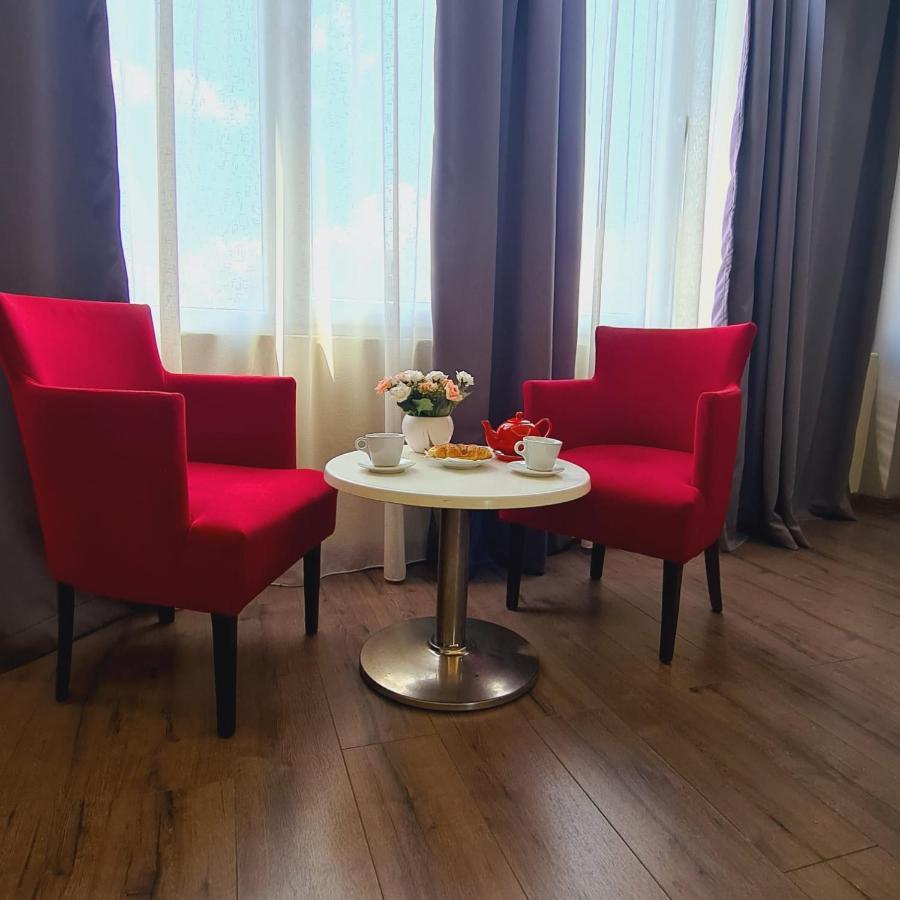 טיראנה Hotel Driti New Bazaar מראה חיצוני תמונה
